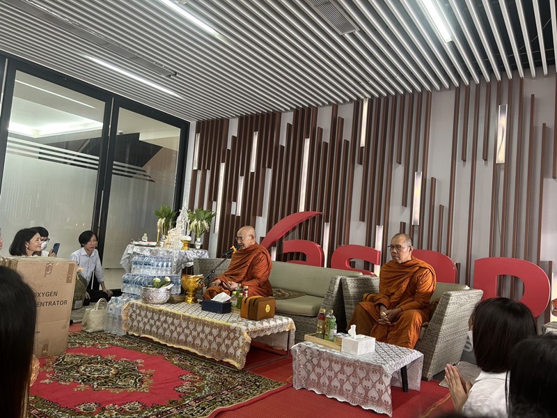 Company received mercy Chan Chan Han