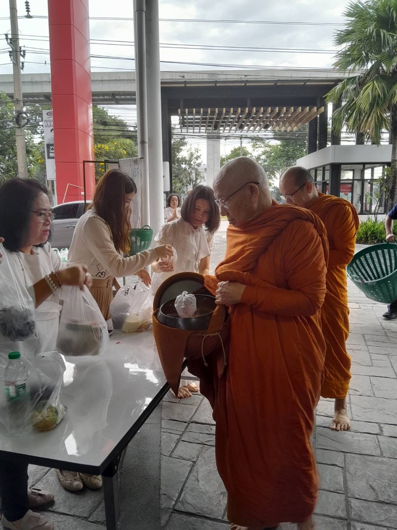 Company received mercy Chan Chan Han