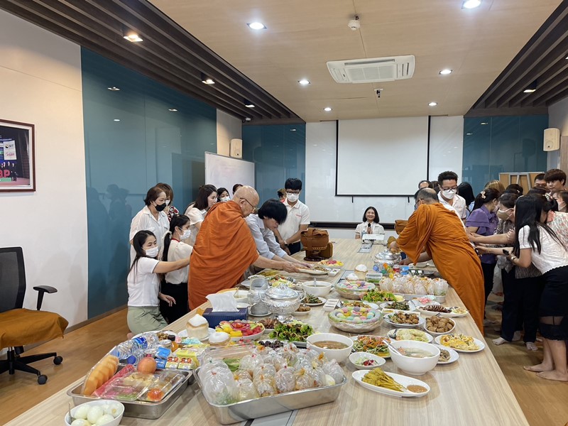 Company received mercy Chan Chan Han